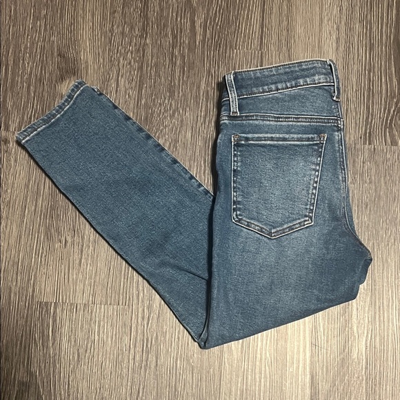 Kut from the Kloth Medium Blue Cropped Jeans - Picture 7 of 10